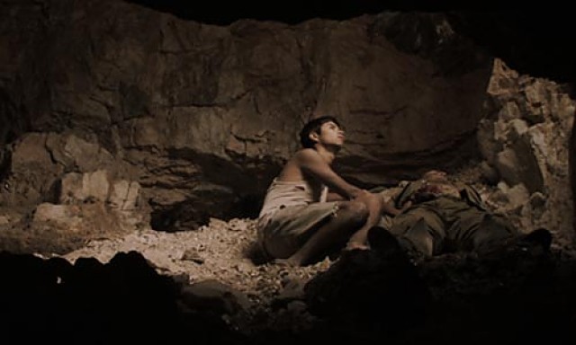 Critique du film Los Salvajes réalisé par Alejandro Fadel avec Leonel Arancibia, Roberto Cowal, Sofia Brito