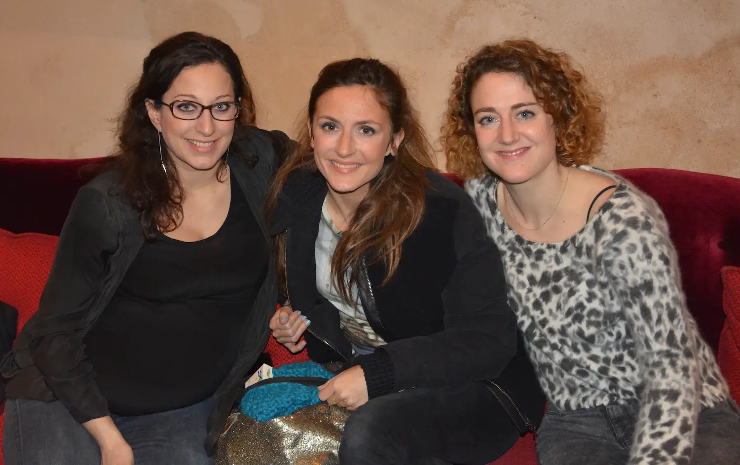 Interview de Camille Chamoux, Mona Achache et Joséphine de Meaux pour la sortie du film LES GAZELLES.