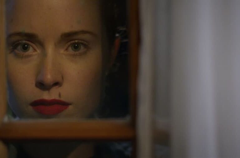 Photo du film WHAT KEEPS YOU ALIVE
