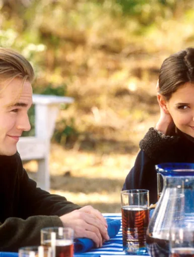 James Van Der Beek et Katie Holmes dans la série DAWSON