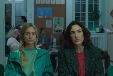 Laurence Leboeuf et Karine Gonthier-Hyndman dans Deux femmes et quelques hommes