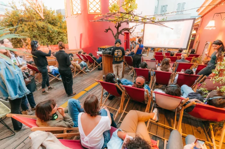 Photo de Cinéma sur le toit, Paris, Moulin Rouge