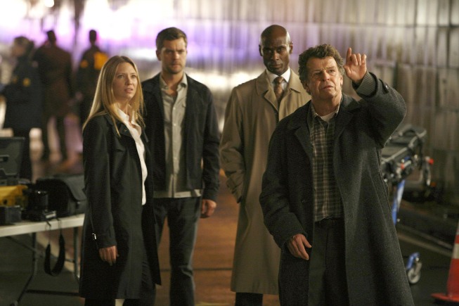 Critique de la série Fringe - Saison 1